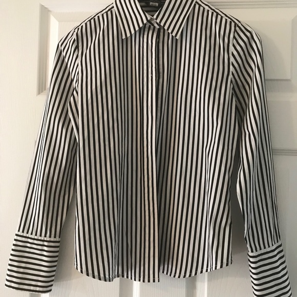 ✅Casual striped button down shirt✅ - Picture 2 of 5